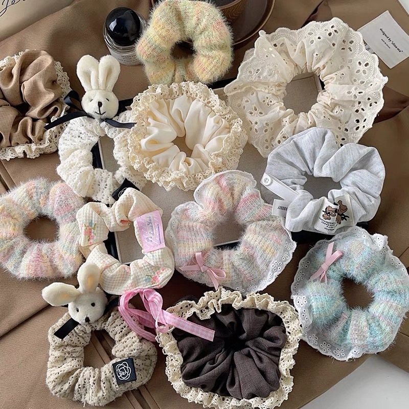 Large intestine hair band Internet celebrity 2023 new French retro sweet plush autumn and winter South Korea high-grade hair rope hair rope
