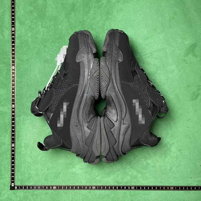 Balenciaga Triple S