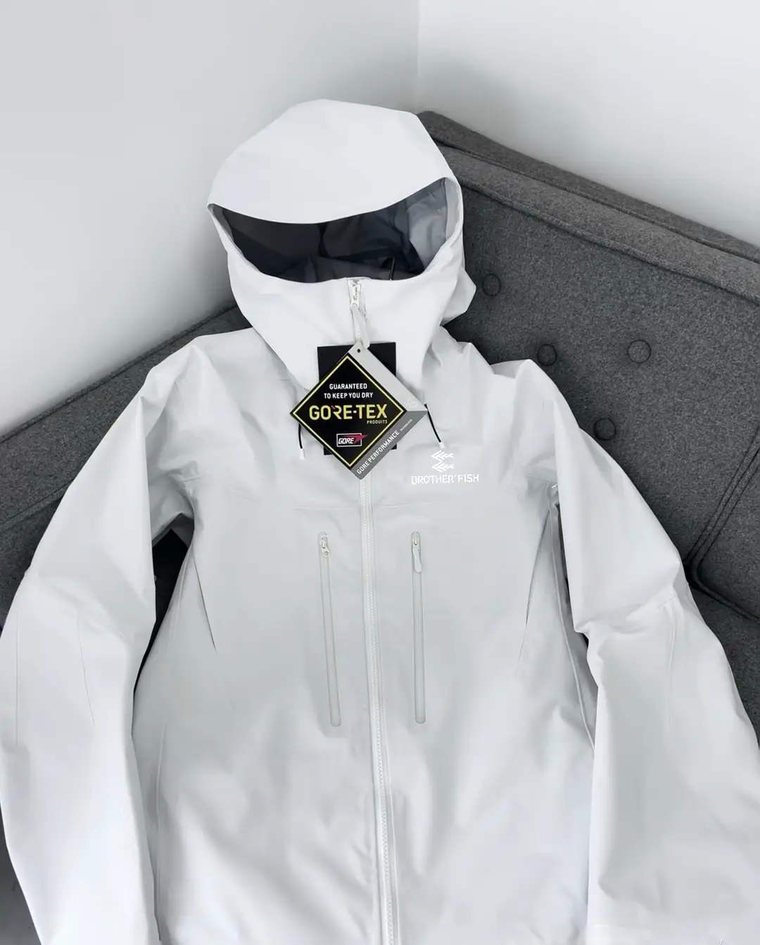 Brother' Fish Xiaoyujia Spring/Summer New Arrival Couple Shell Jacket Polar White Outdoor Windproof Rainproof Outwear