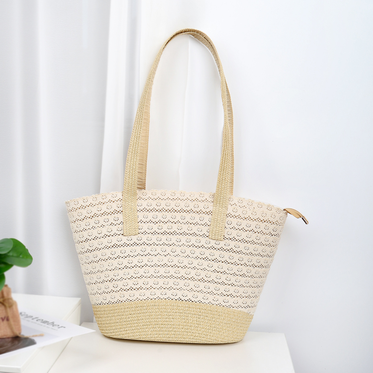 Lace Straw Woven Bag for Women 2026 Seaside Vacation Beach Bag Large Capacity Straw Shoulder Bag Crossbody Bucket Bag