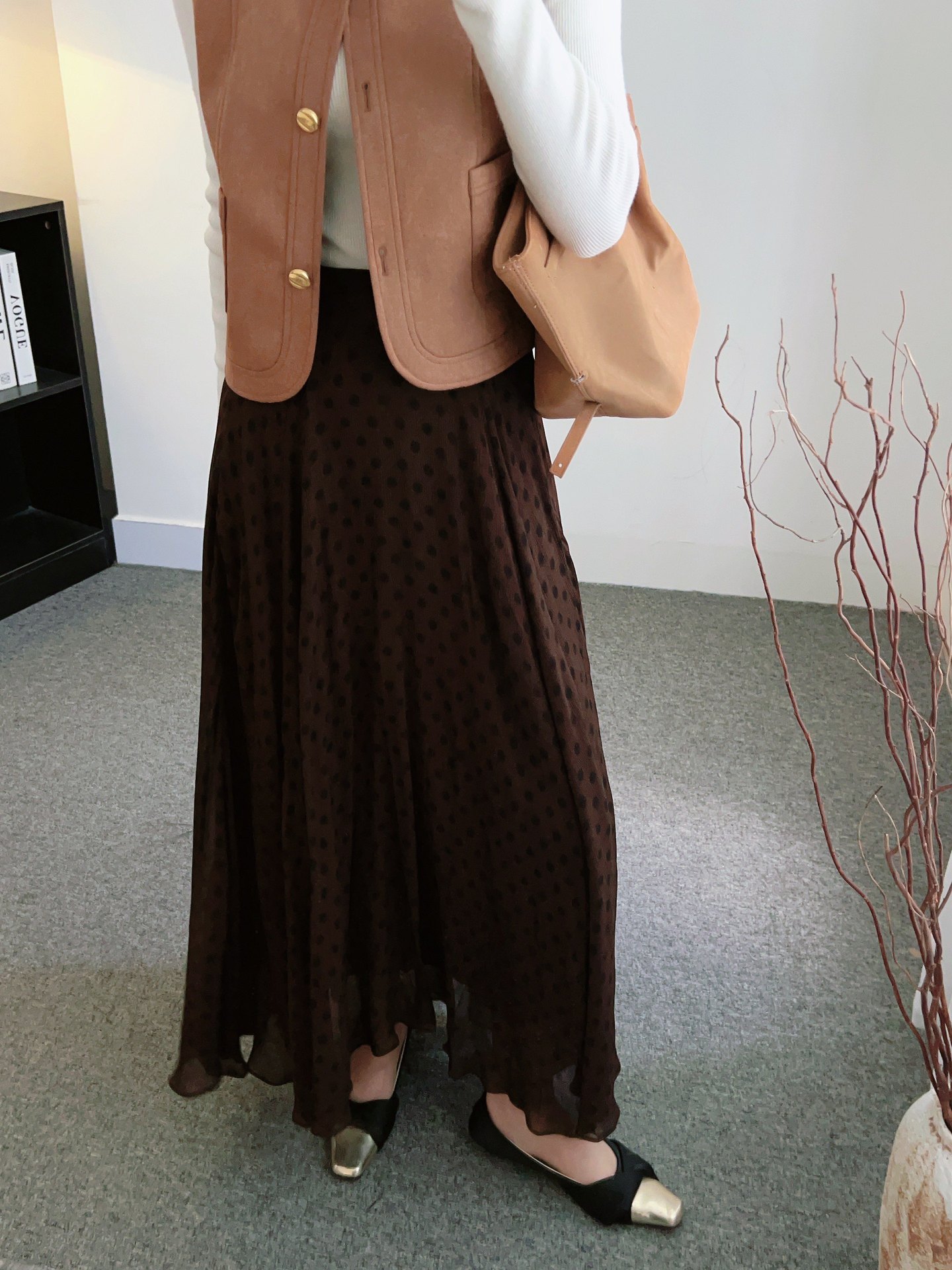 26 New Models of Md French-Style Retro Polka Dot Long Skirts with Drapey Design, Irregular Hem, Elegant and Versatile for Commuting
