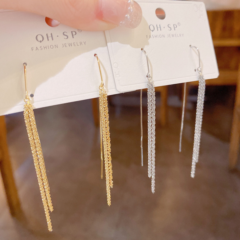2022 Summer New Elegant Fashion Metallic Long Tassel Ear Line Women's Exquisite Slimming Earrings Ear Accessories Trendy Women