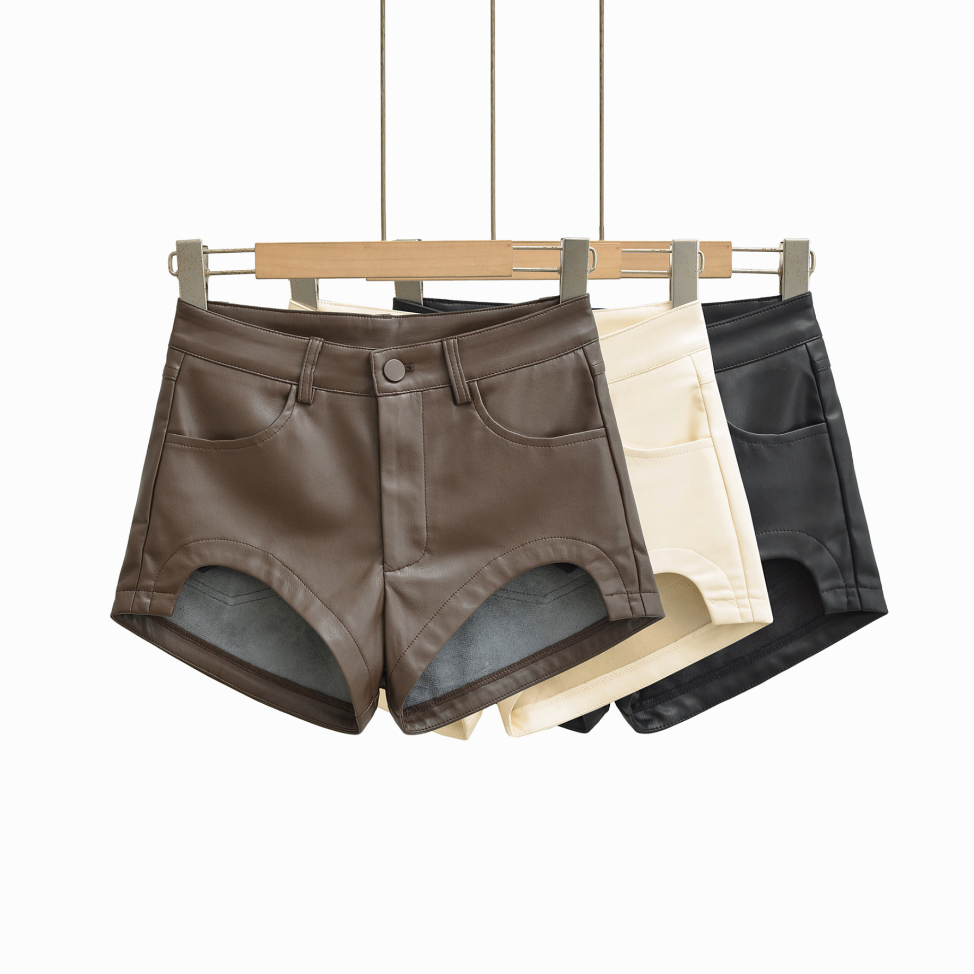 Sexy Pu Leather Butt-Lifting Shorts for Women, Pure Desire Style, Hip-Hugging Hot Pants, Hip-Enhancing, Short Front and Long Back, Stretchy Tight Casual Pants
