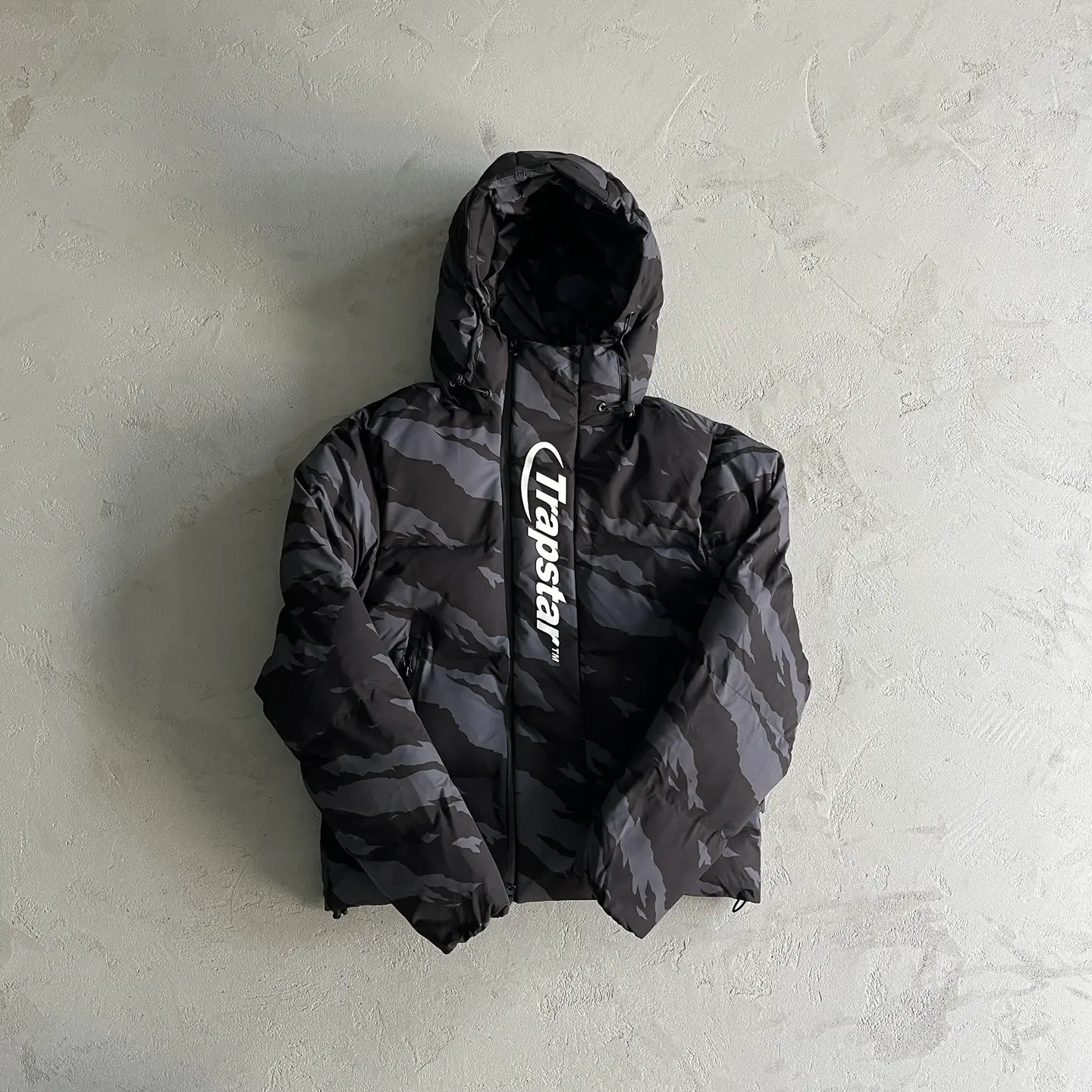 Winter New Trapstar down Jacket Men's Hooded Letter Patch Warm Coat European and American Trendy Street Style