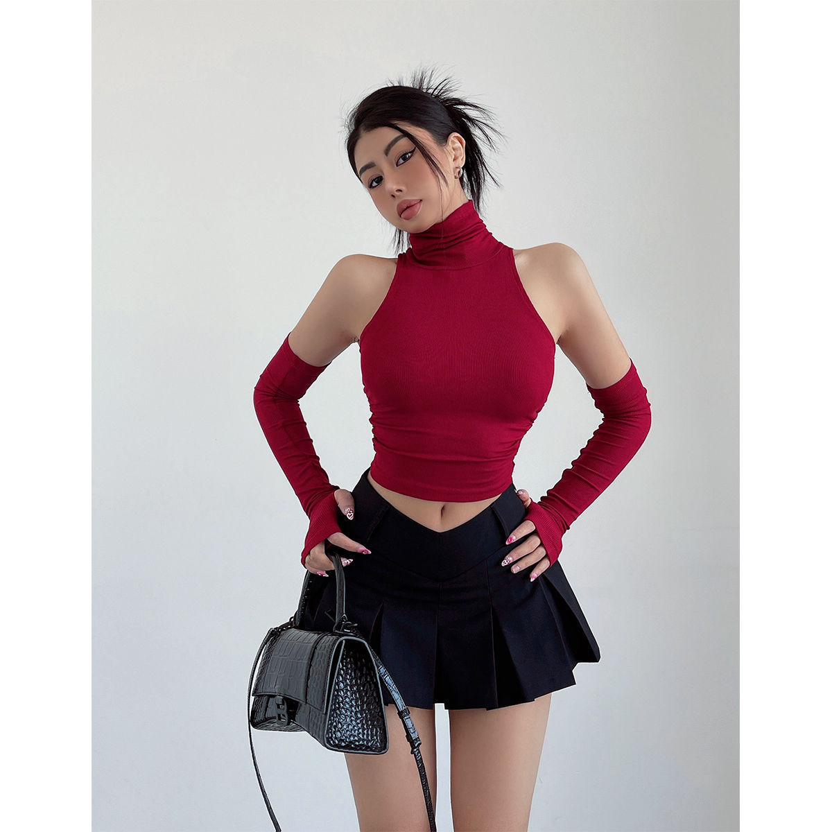 European and American Sexy STyle 2024 New Pure Color Leaky Shoulder T-shirT Sleeves TurTleneck VesT Top for Women Slimming Look and Navel Exposed