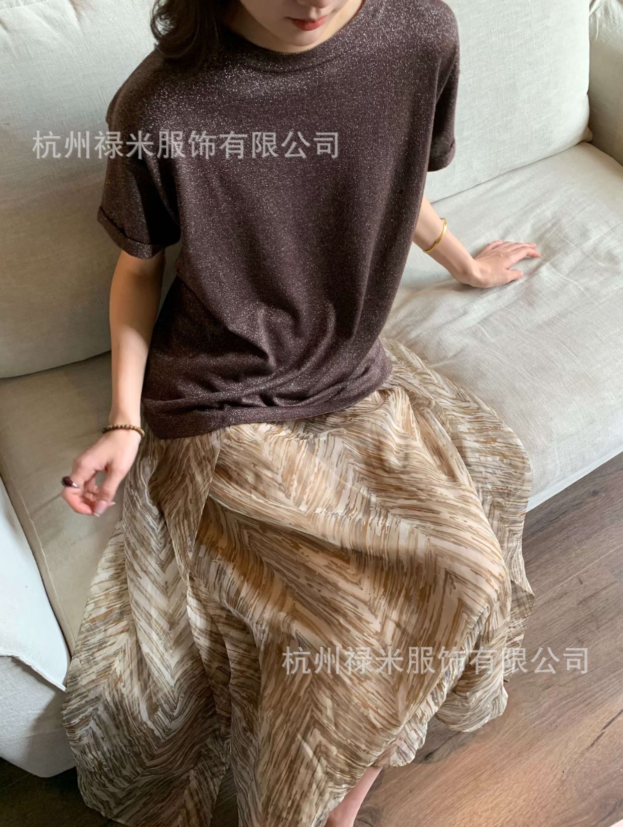 Yilu Ding's Top-Selling Item B! a Flowing and Elegant Silk Organza Skirt with a C-Style Fishbone Pattern, Available for Dropshipping