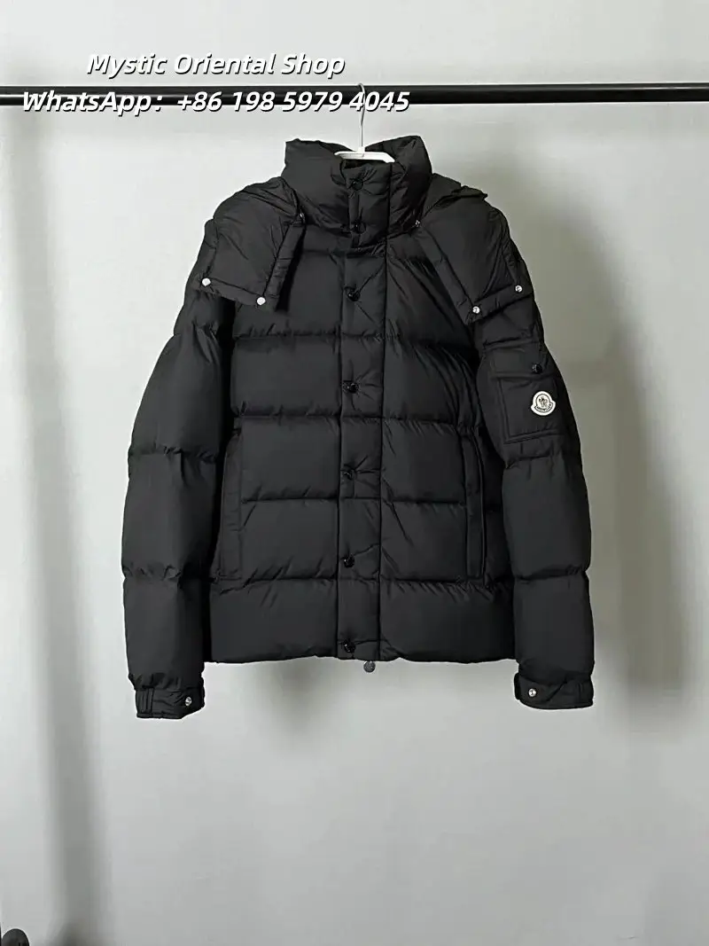 高品质鹅绒徽章羽绒服