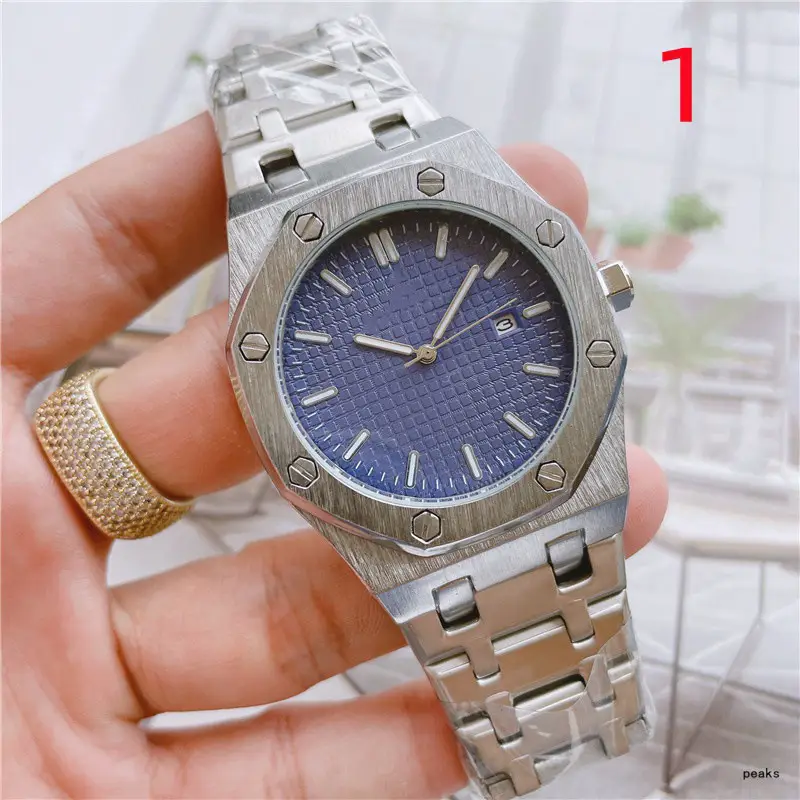 Foreign Trade Explosion Models Are Available in Colors. the Supply Is Stable. the Quality Is Good. the Popular Three-needle Timing of Exports