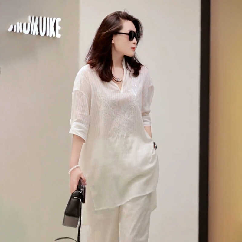 V-Neck Embroidered Stylish Slit Mid-Length Shirt for Women 2025 Summer New Breathable Loose Slimming Versatile Top