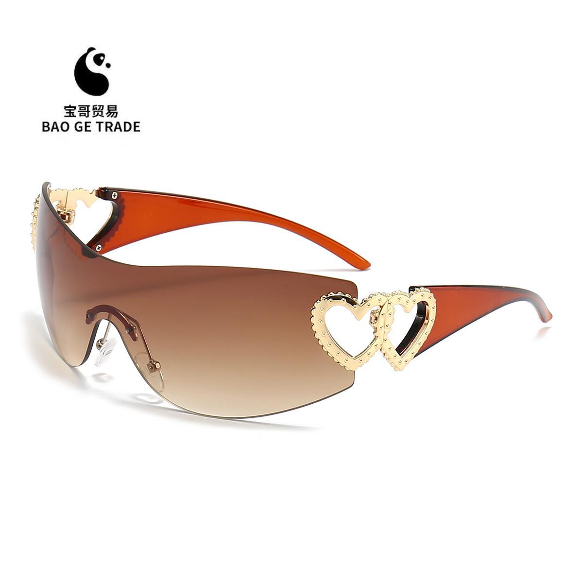 2023 Outdoor New Product Heart Metal New Integrated Sunglasses European and American Trendy Sunglasses Y2K Glasses Wholesale