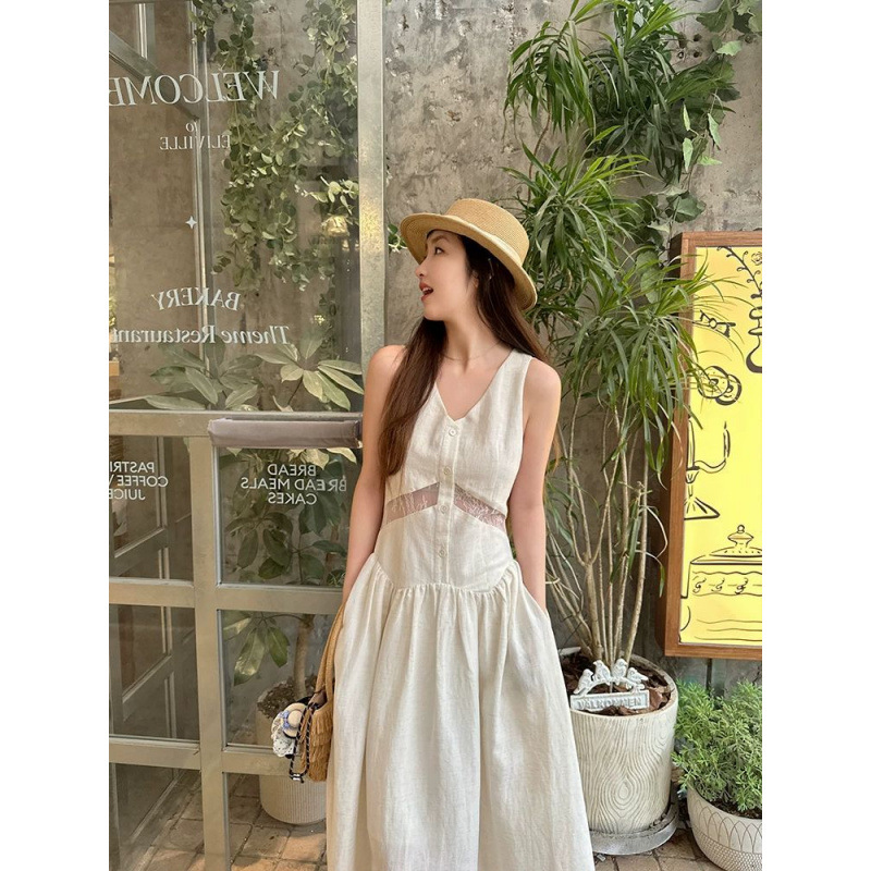 Elegant French Style Lace Splicing Dress for Women, Fashionable V Neck Long Skirt, New Style