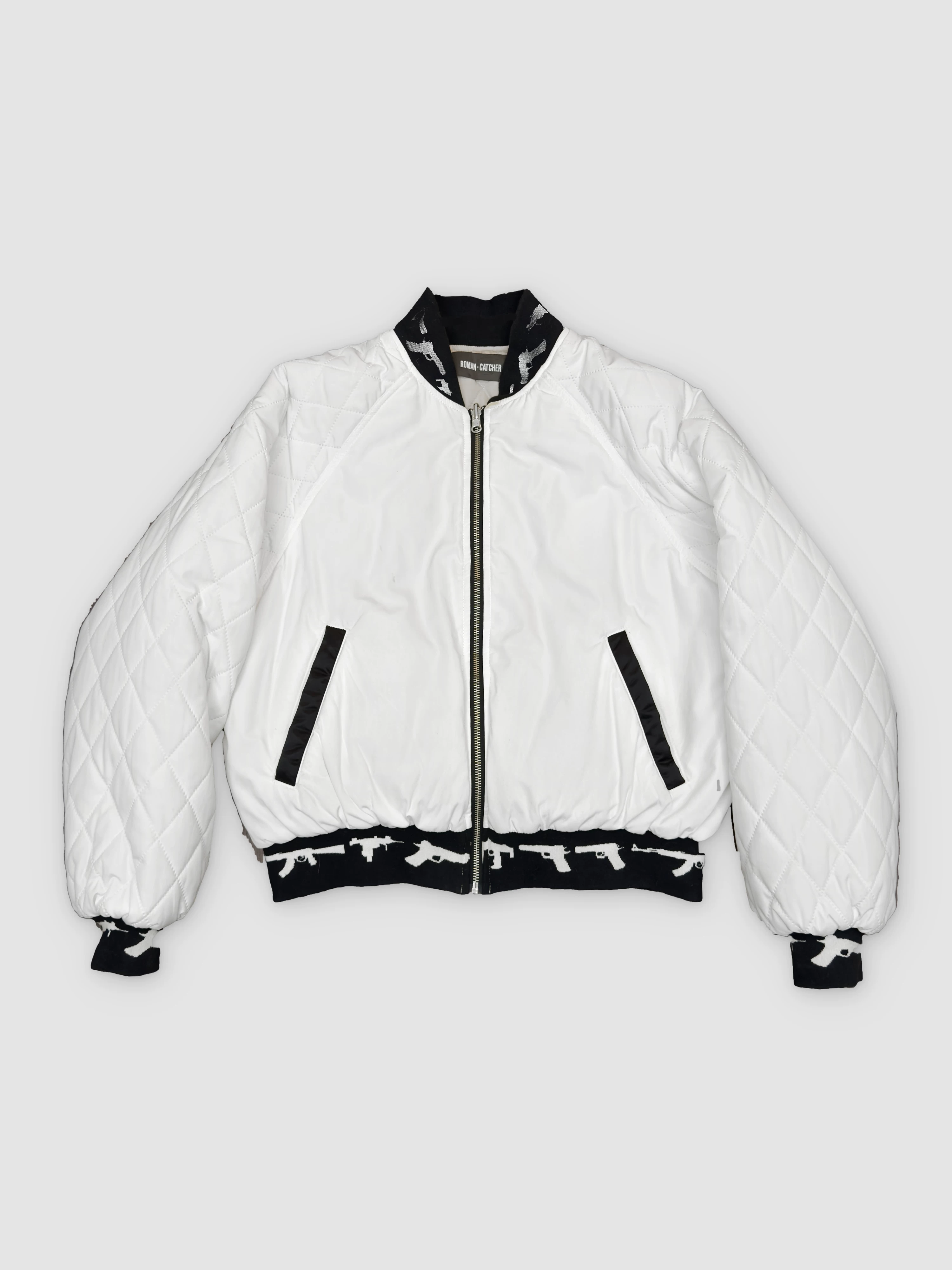 罗曼凯瑟 25FW 女郎枪领Bomber 菱格纹双面穿白色棉服