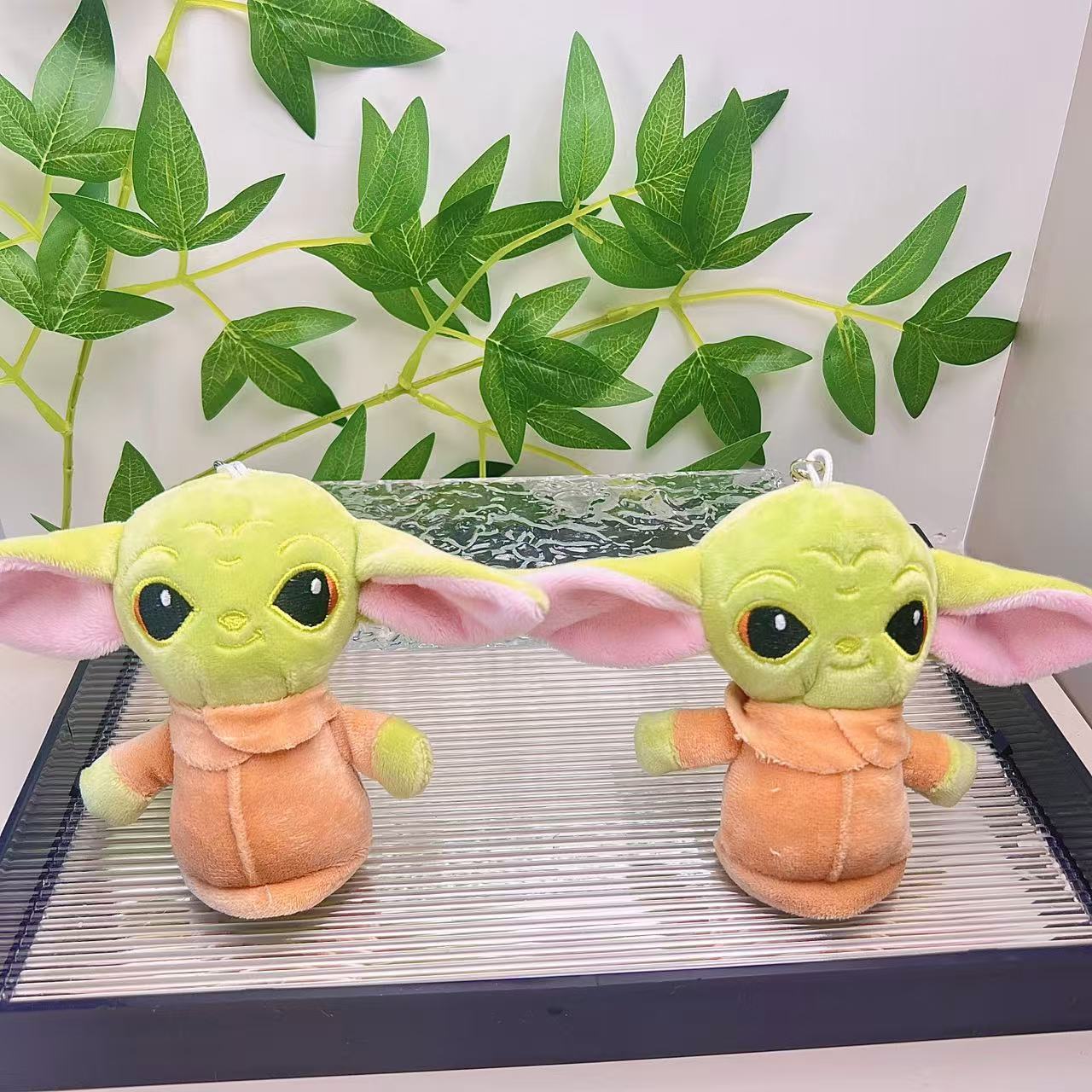 Star Wars Series Baby Yoda Plush Doll Small Pendant Claw Machine Plush Toy Keychain Wholesale