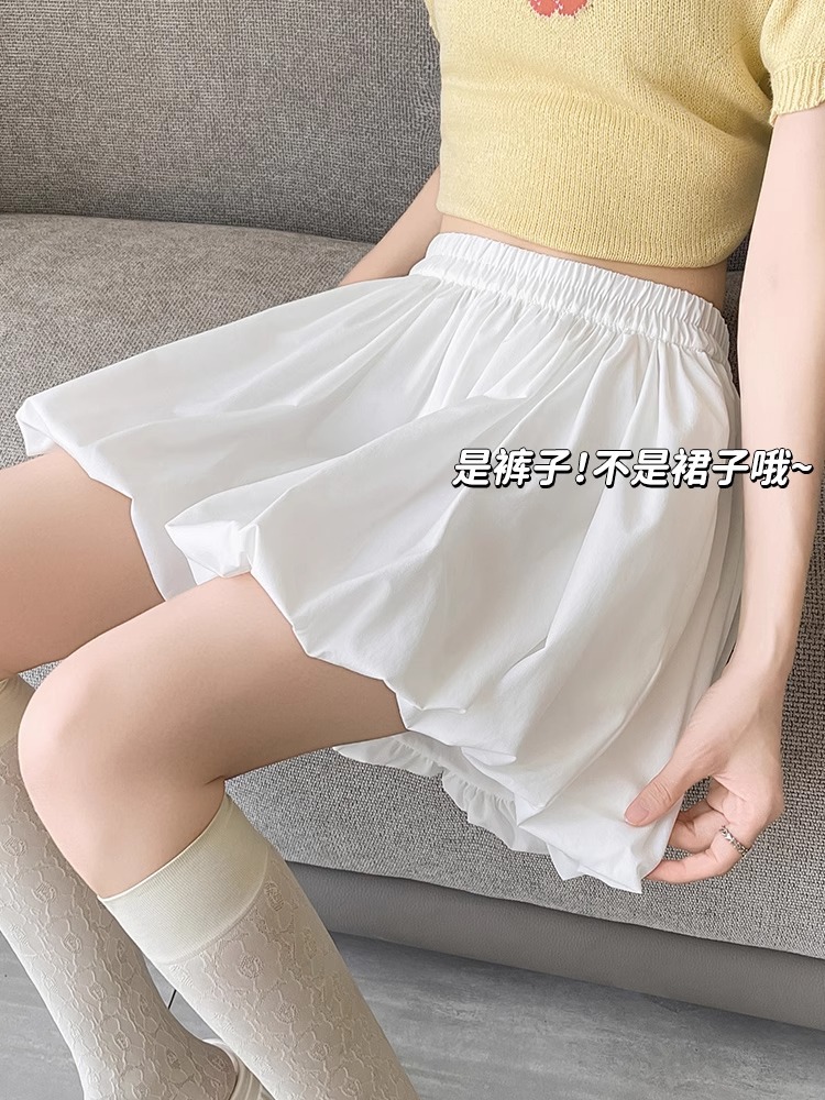 White Puffy Flower Bud Shorts for Women, Summer 2026 New High-Waisted Slimming Design A-Line Ballet-Style Skirt Pants