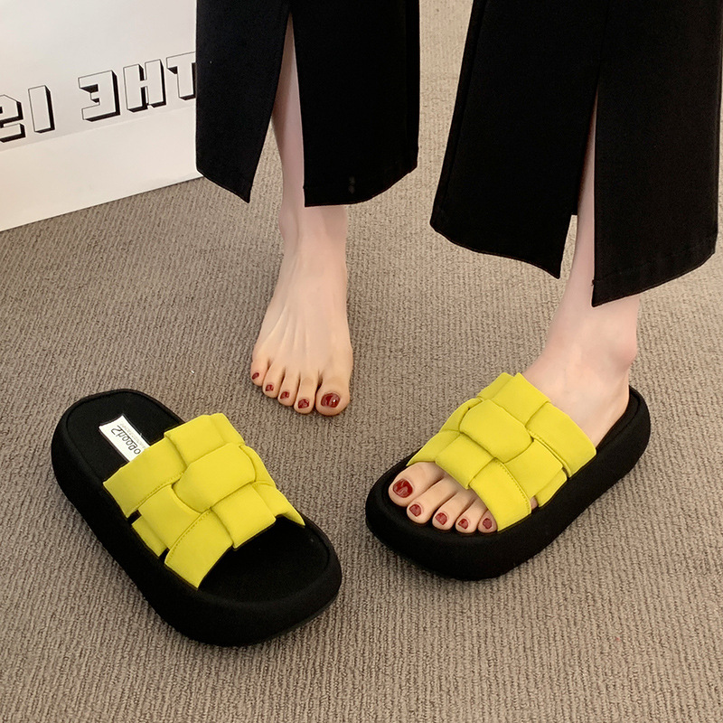 Small Thick-Soled Woven Sandals for Women 2025 Summer New Fashion Outer Wear Open-Toe Seaside Beach Flip-Flops