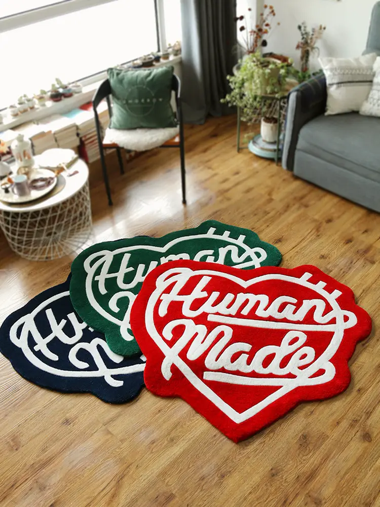 Fashionable brand peach heart carpet, humanmade, caring living room, handmade acrylic tufting in front of the dressing mirror, no wash
