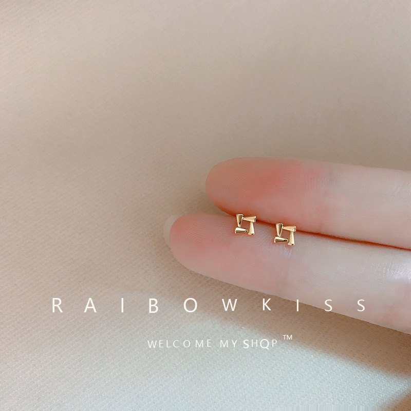 Simple Small Geometric Rotating Square Earrings Women's ins Internet Celebrity Small Square Earrings 2023 New Fashion