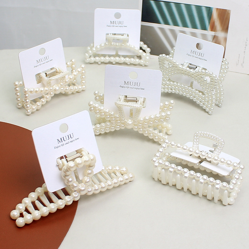 Sweet Imitation Pearl Grab Clip Advanced Sense Single Card Disc Hairpin Korean Style Gentle Lazy Style Back Head Shark Clip