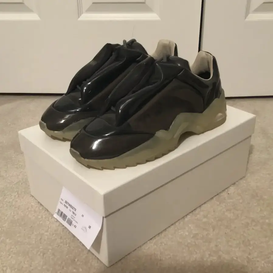 Pre-Sale Margiela Future Sneakers 2025 High-End Low-Top Soft Leather Rubber Sole Casual Shoes