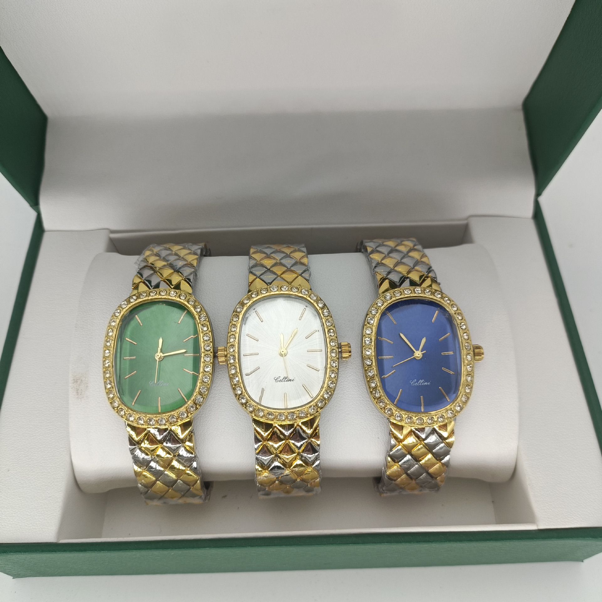 New Luxury Waterproof Women's Fashion Versatile Diamond-Cut Mirror Solid Douyin Cross-Border Steel Band Watch