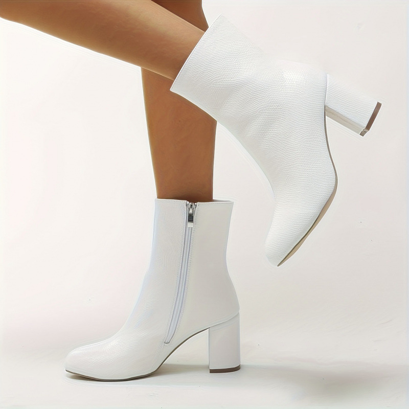 E 14445 Round-Toe Side Zip Ankle Boots Are a Hit