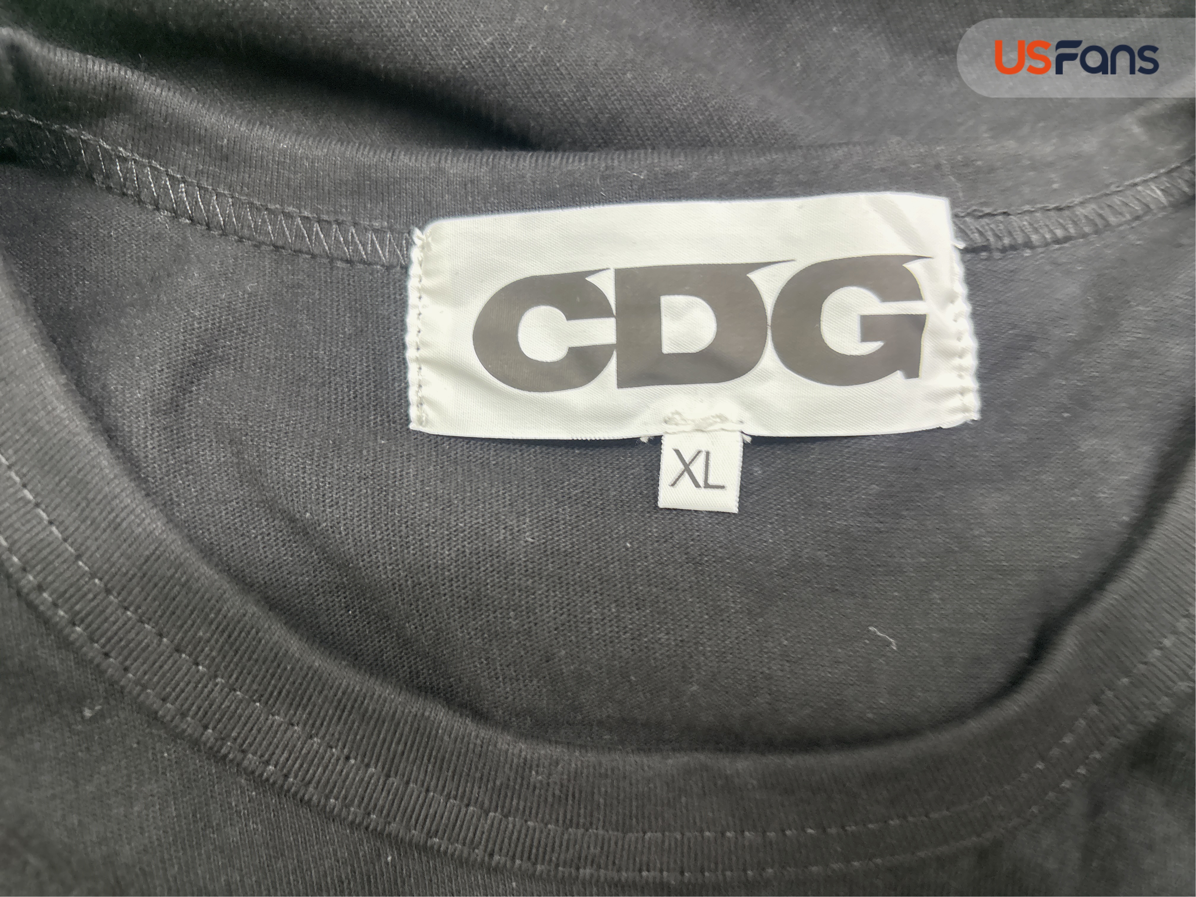 CDG Comme des Garcons Small Logo Long Sleeve Black T-Shirt QC