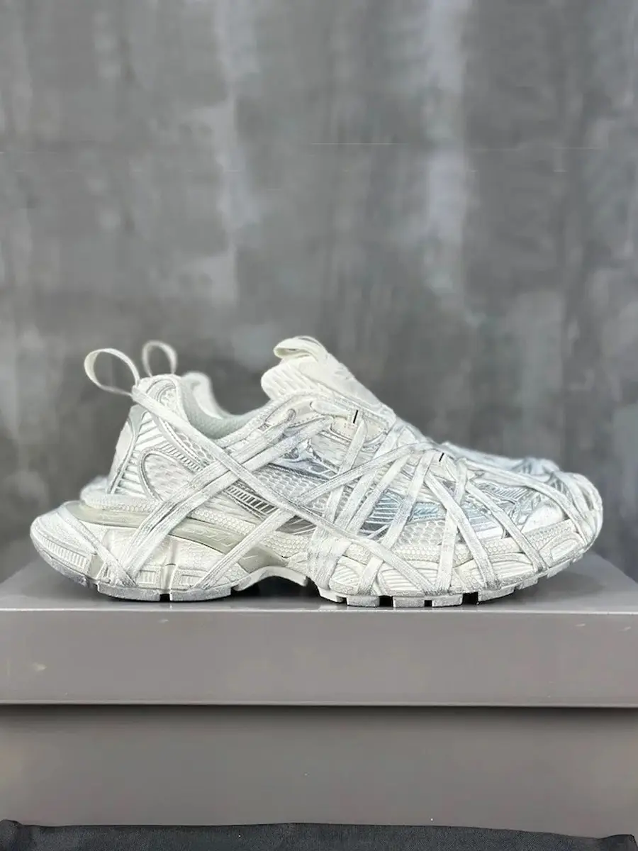2026 New Paris Dad Shoes for Women, Thick-Soled Height-Increasing Spring and Autumn Vintage Runway Style Spider-Man Sports Casual Shoes for Men