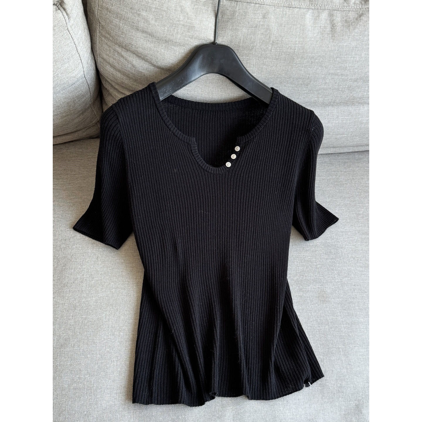 2026 New Early Spring Ribbed Slimming V-Neck Fitted T-Shirt Knit Top Women's Wholesale N2As1331