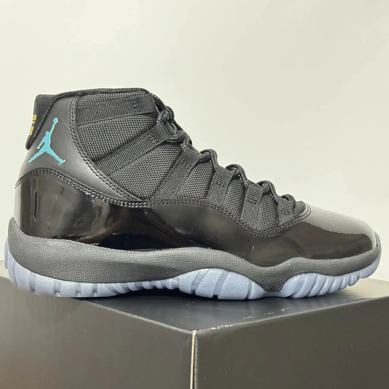 OG batch Air Jordan 11 Gamma Blue CT8012-047