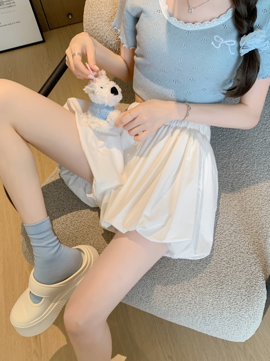 White Floral Bud Skirt Pants for Women, Summer Thin Style, 2026 New High-Waisted Casual Puffy Skirt Pants, A-Line Wide-Leg Lantern Shorts
