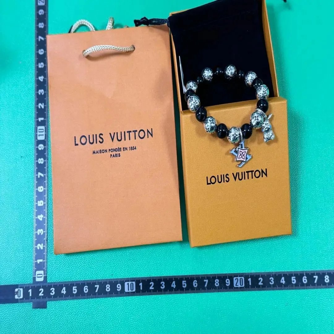 L*V Thai sier style bracelet : findsindex.com