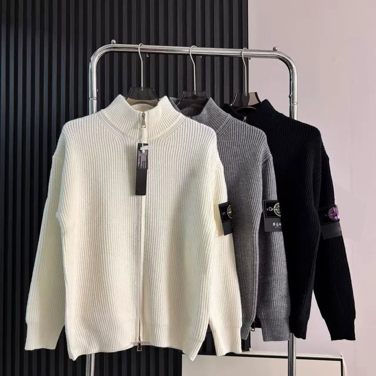 25 autumn New arrival Trendy stone home zipper open chest stand collar Sweater Easiest for match Minimalist sexual style Knitwear