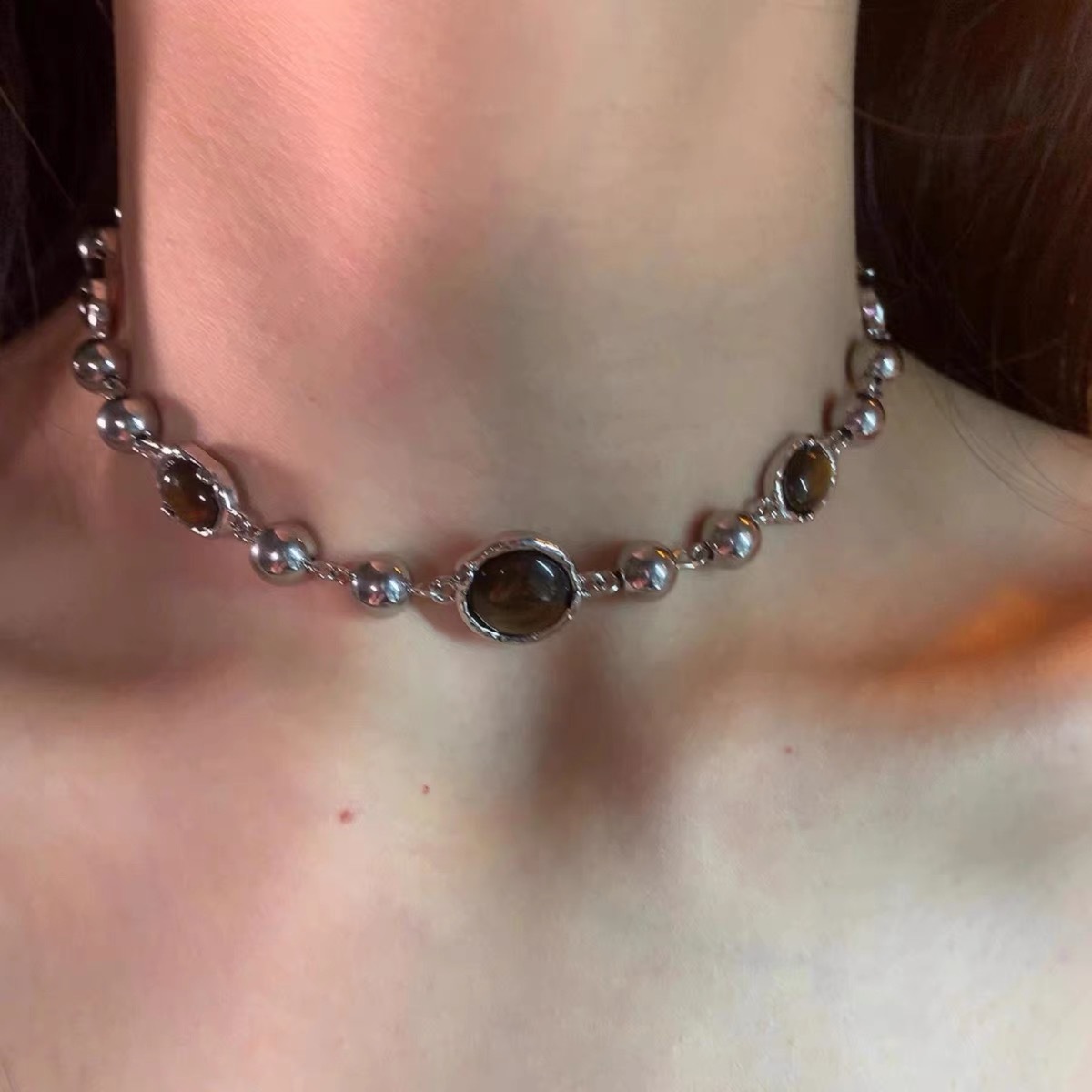 Cat's Eye Tiger's Eye Beaded Necklace Women's Niche Design High-grade Clavicle Chain Sweet Cool Spice Girl Accessories Sweater Chain