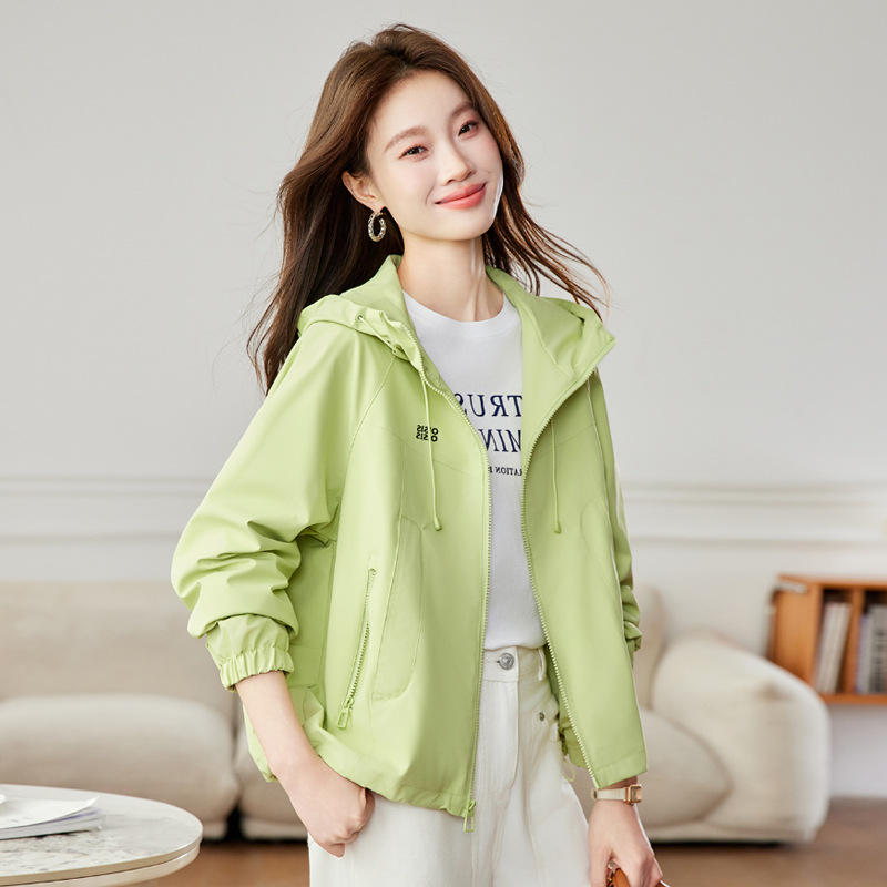 Light Blue Jacket for Women, Spring 2026 New Fashion Casual Hooded Windbreaker Short Jacket for Petite Figures