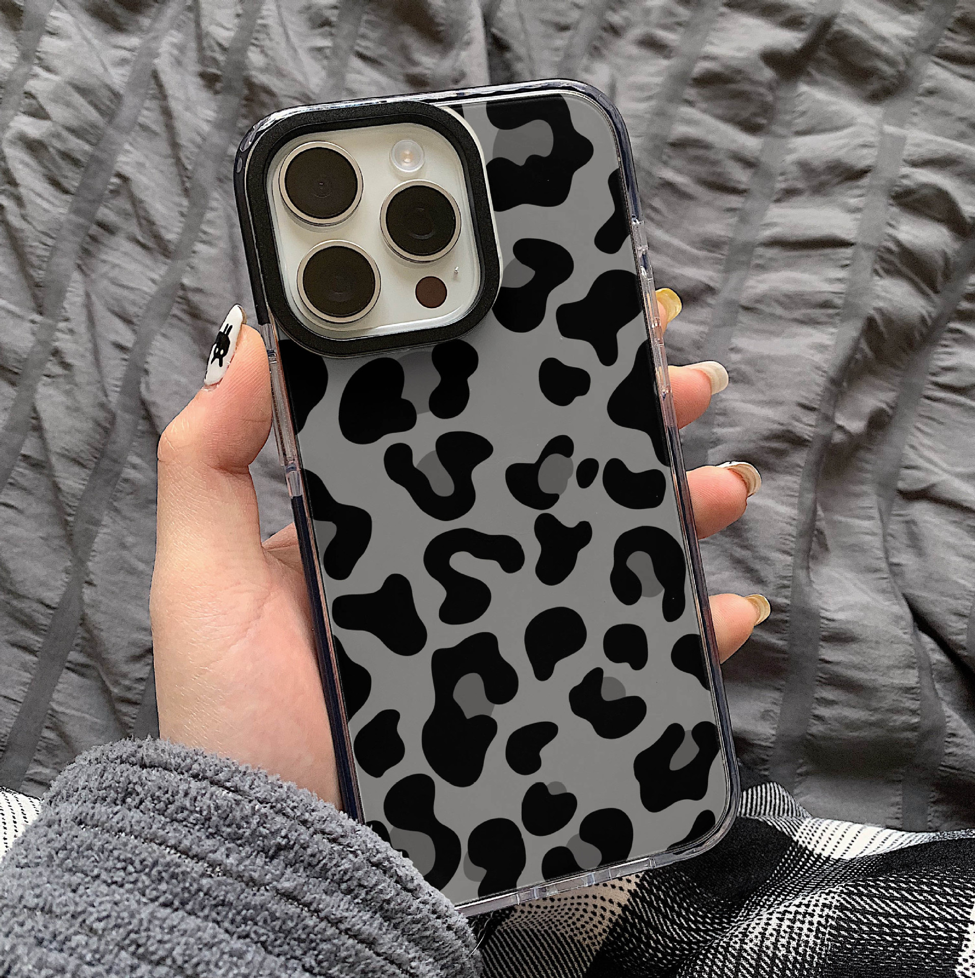 Crystal Shell Leopard Plaque for Apple 16 Mobile Phone Shell iphone14promax Full 12 Black Edge 11/13 Foto QC de 1688 na Qualit.ly