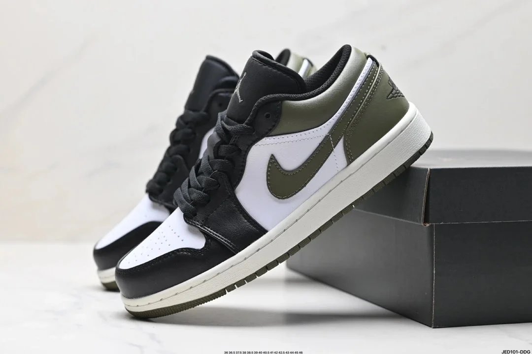 Air Jordan 1 Low