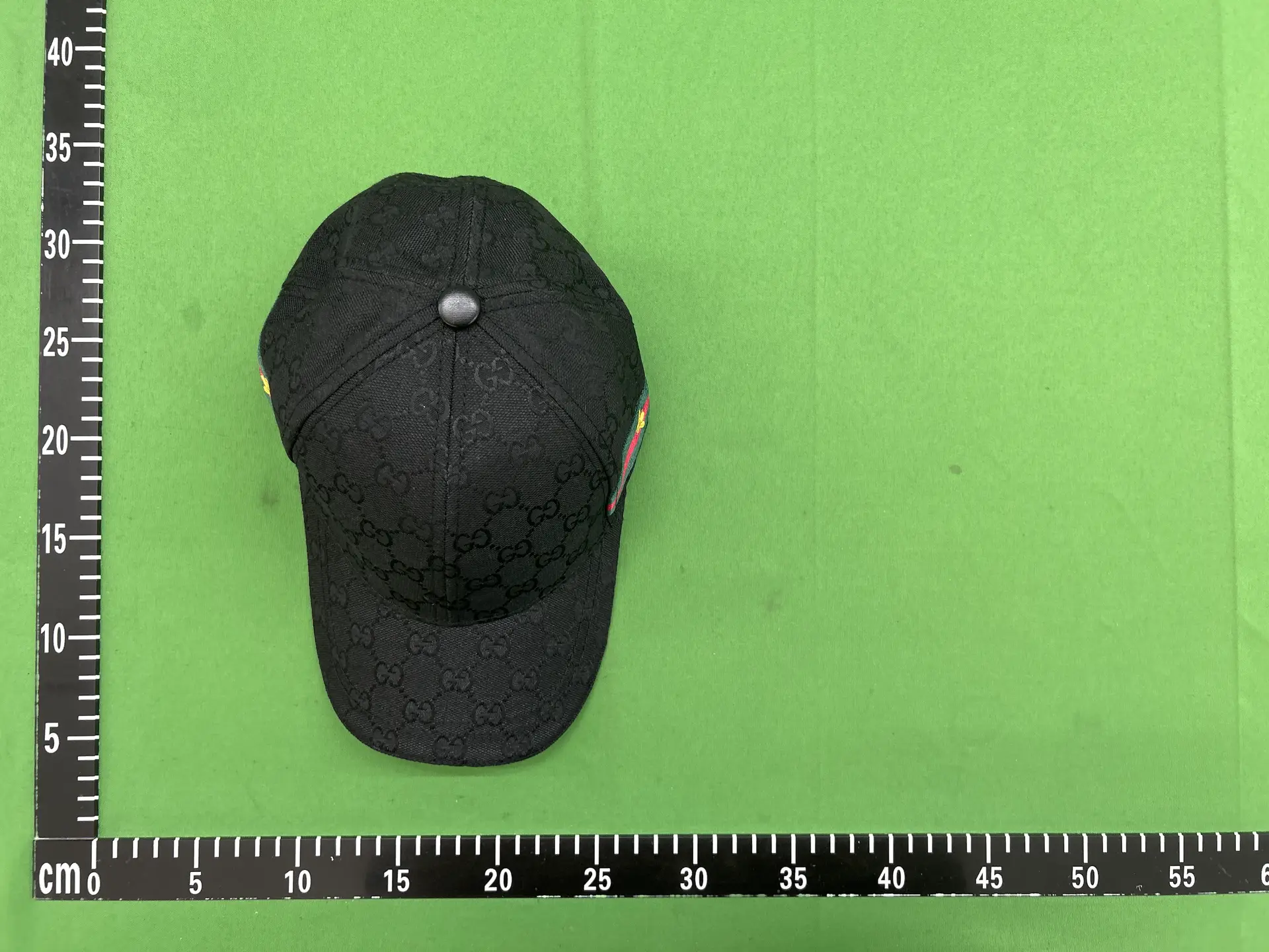 Color-Blocked Wide Strips on Both Sides with Sealing Tape, Five-Color Baseball Cap 66040201