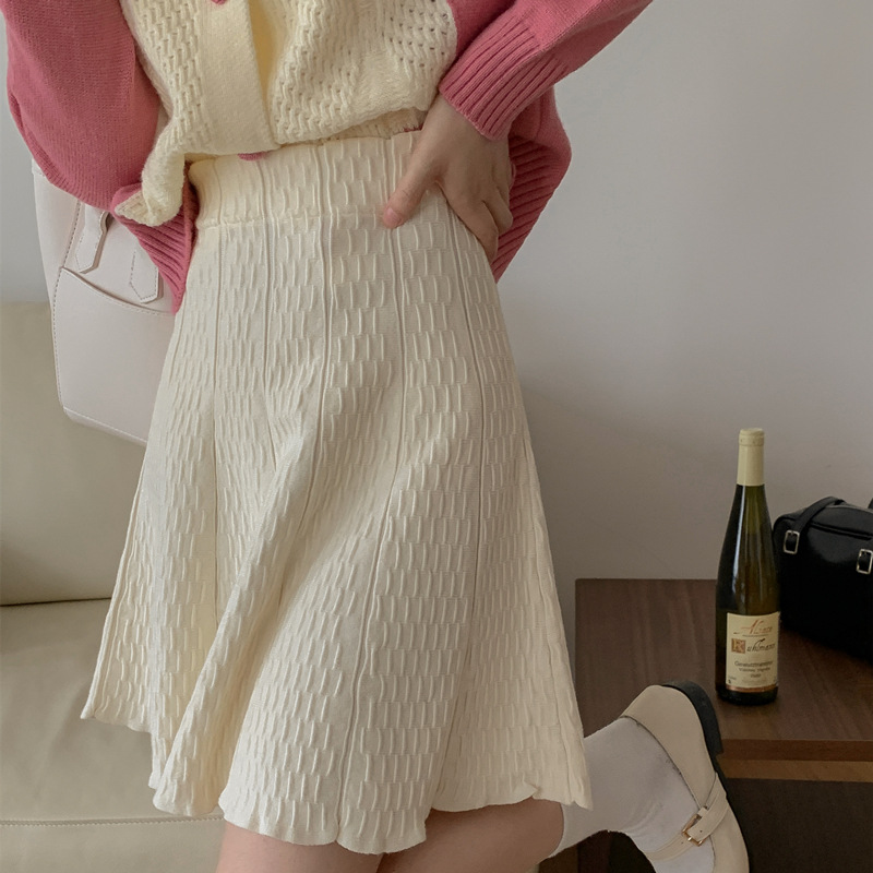 Internet Celebrity Retro Knitted Pleated Skirt Women's Spring and Autumn High Waist Slimming All-match Large Swing A- line Short Skirt