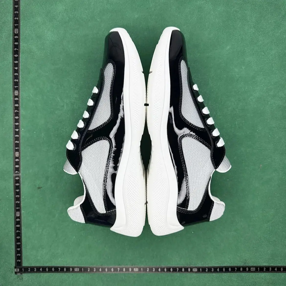 TT 3 Round Toe Lace-Up Low-Top Casual Lifestyle Shoes