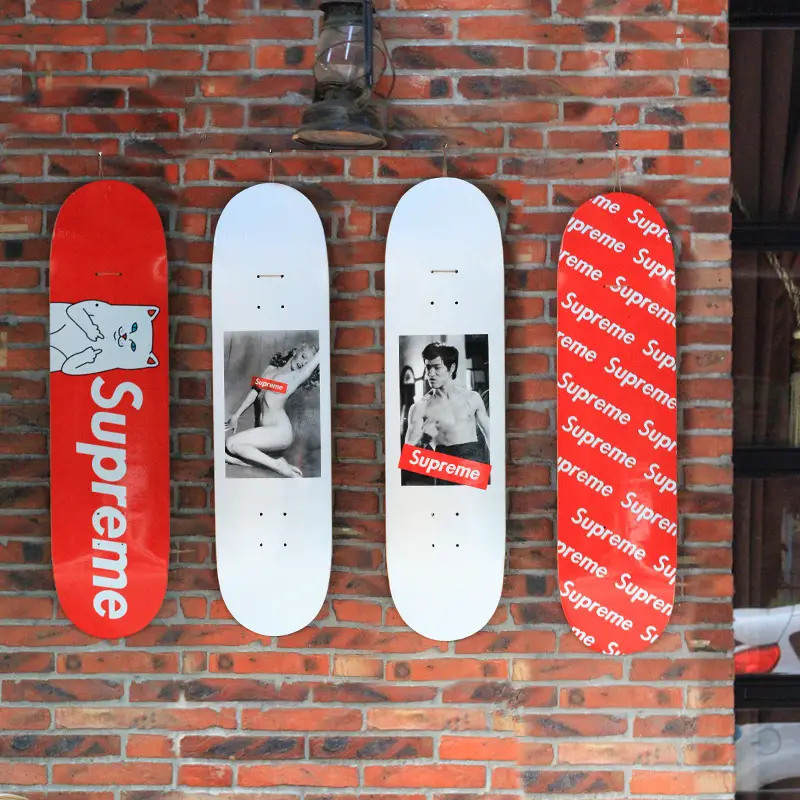 Customized Supreme Trendy Brand Fashion Skateboard Personalized Popular Display Advertising Decoration Indoor Wall Hanging Board Surface