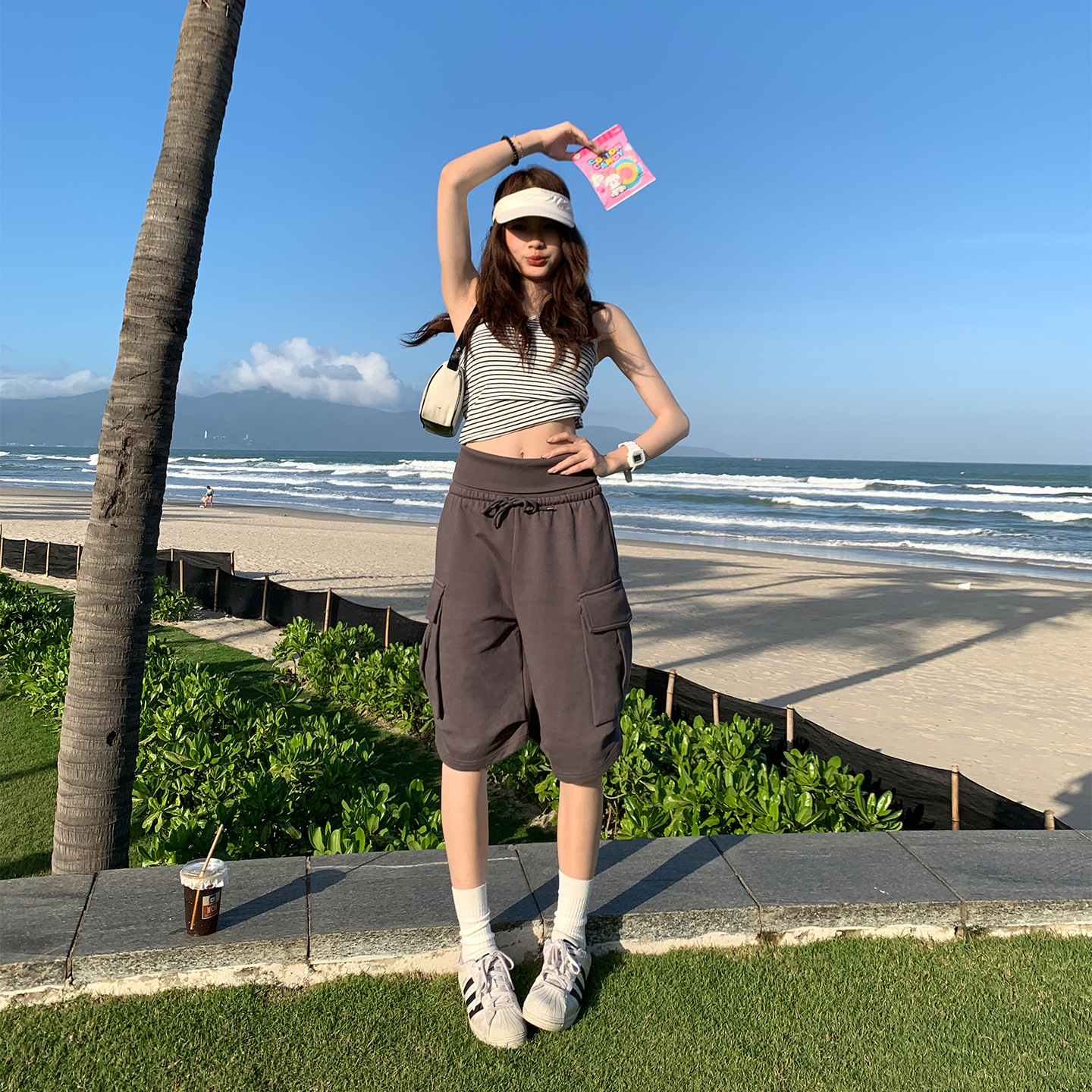 American-Style Workwear Wide-Leg Five-Point Pants for Women, 2026 Summer New Style, High-Waisted, Loose, Slimming, Casual Mid-Length Pants, Trendy