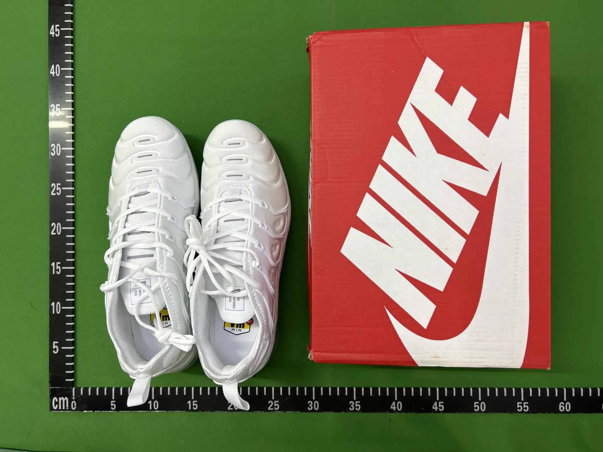 Nike Air Max Plus Triple White