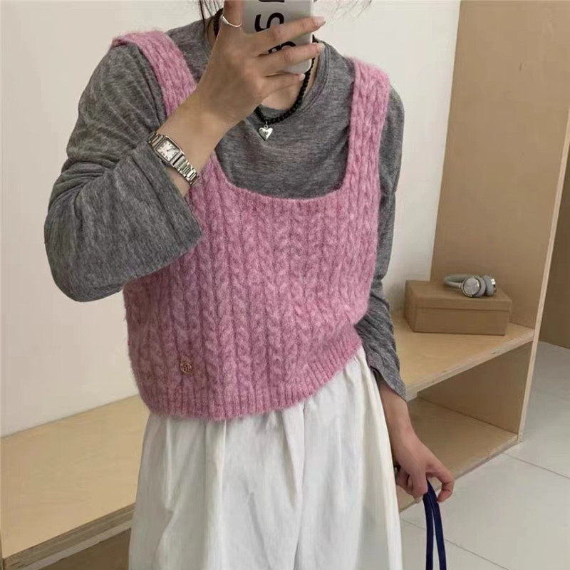 Stacked Wear Fashion Knitted Vest Camisole Wear Sweater Women's 2024 New Spring and Autumn Short Twist Top
