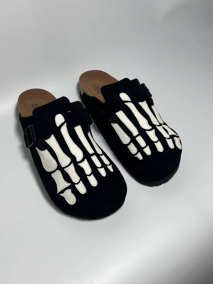 Birkenstock Shoes with Bone Embroidery, Niche Design, Fashionable Outdoor Wear, Slip-On Clogs