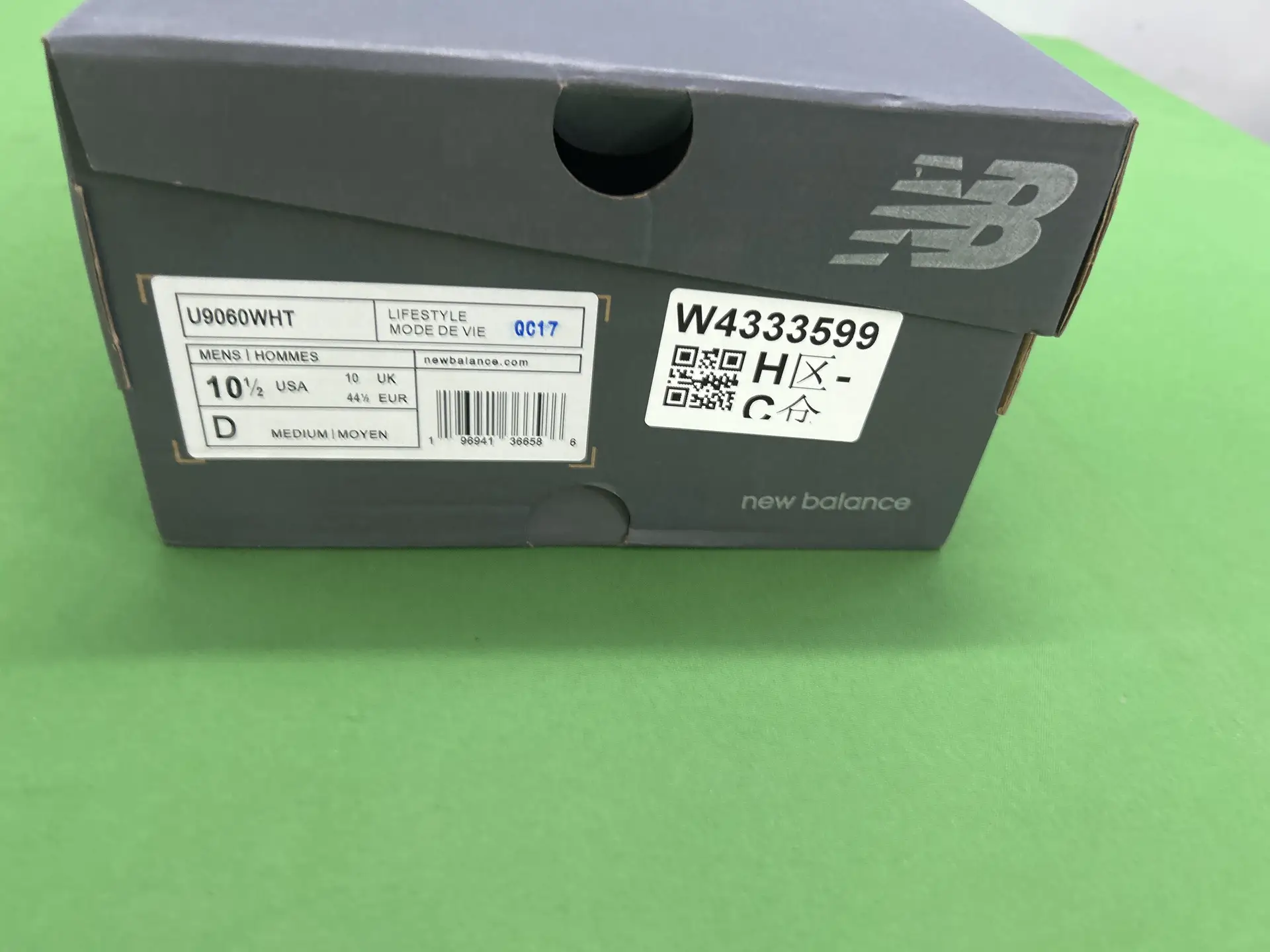 New Balance U9060WHT