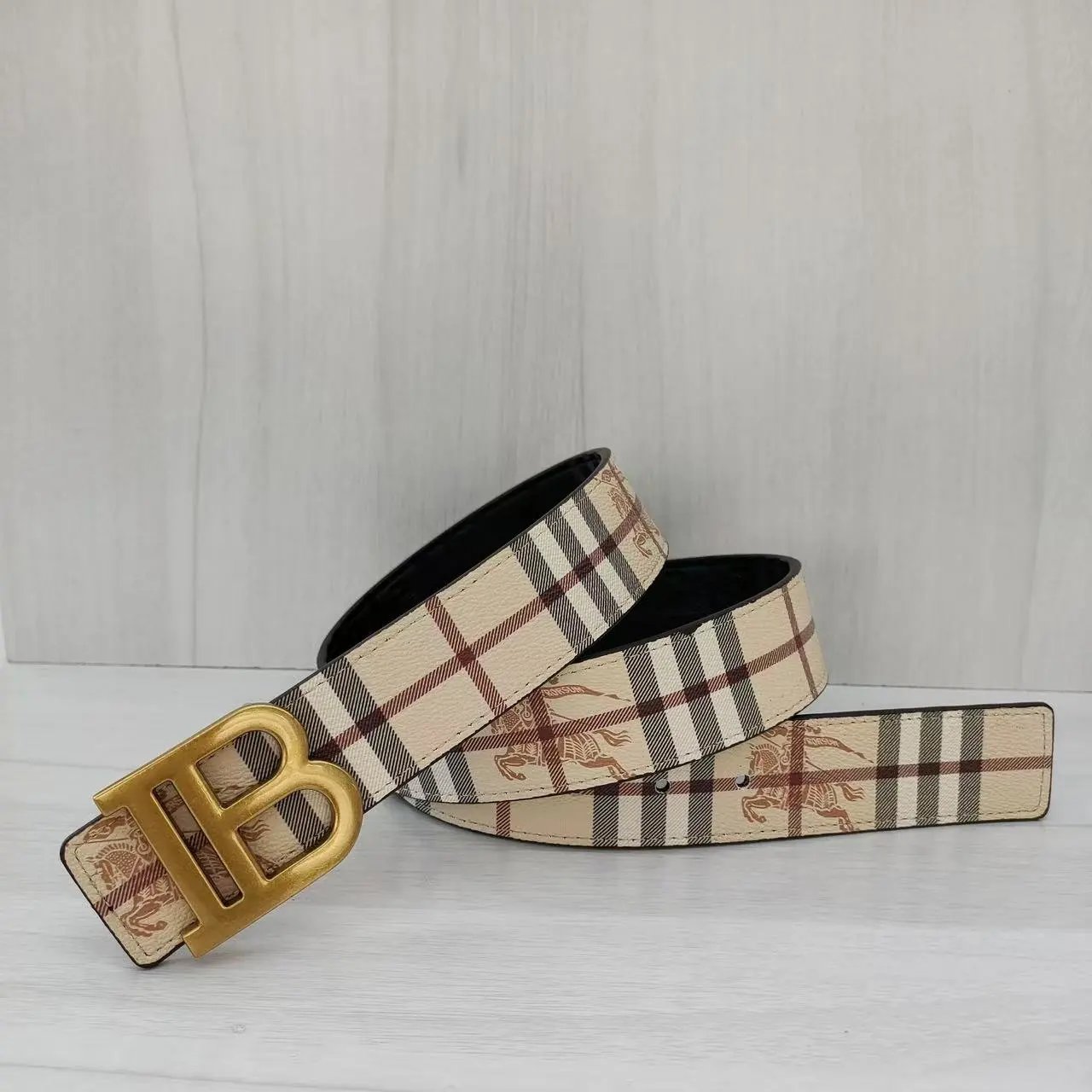 High-quality belts, WhatsApp +86 (15711450406)