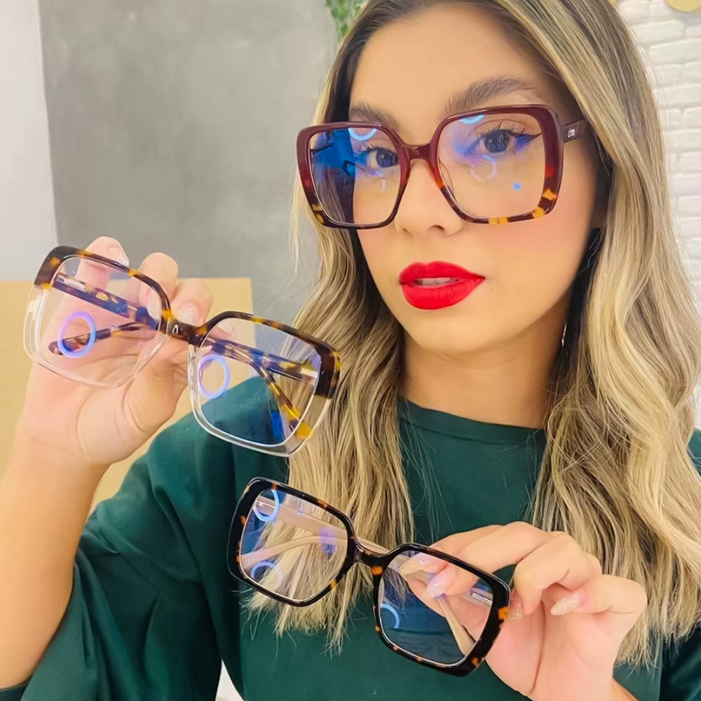 New fashion box avant-garde bag flower TR90 anti-blue light European and American catwalk light luxury flat mirror ins internet famous glasses