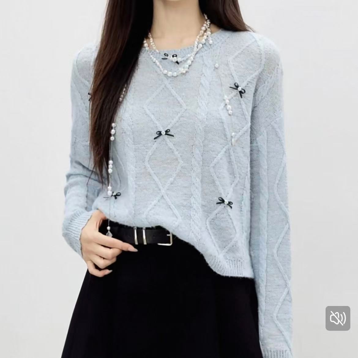 Sweet and Ladylike Style Bow-Knot Cable Knit Sweater for Women, 2026 New Spring and Autumn Round-Neck Sweater, Age-Reducing Niche Top