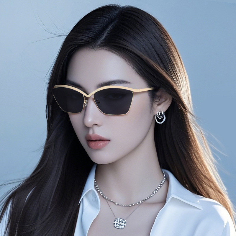 European and American Retro Trendy Triangle Cat's Eye Women's High-end Sunglasses Cross-border Women's Metal Sunglasses Sun Protection
