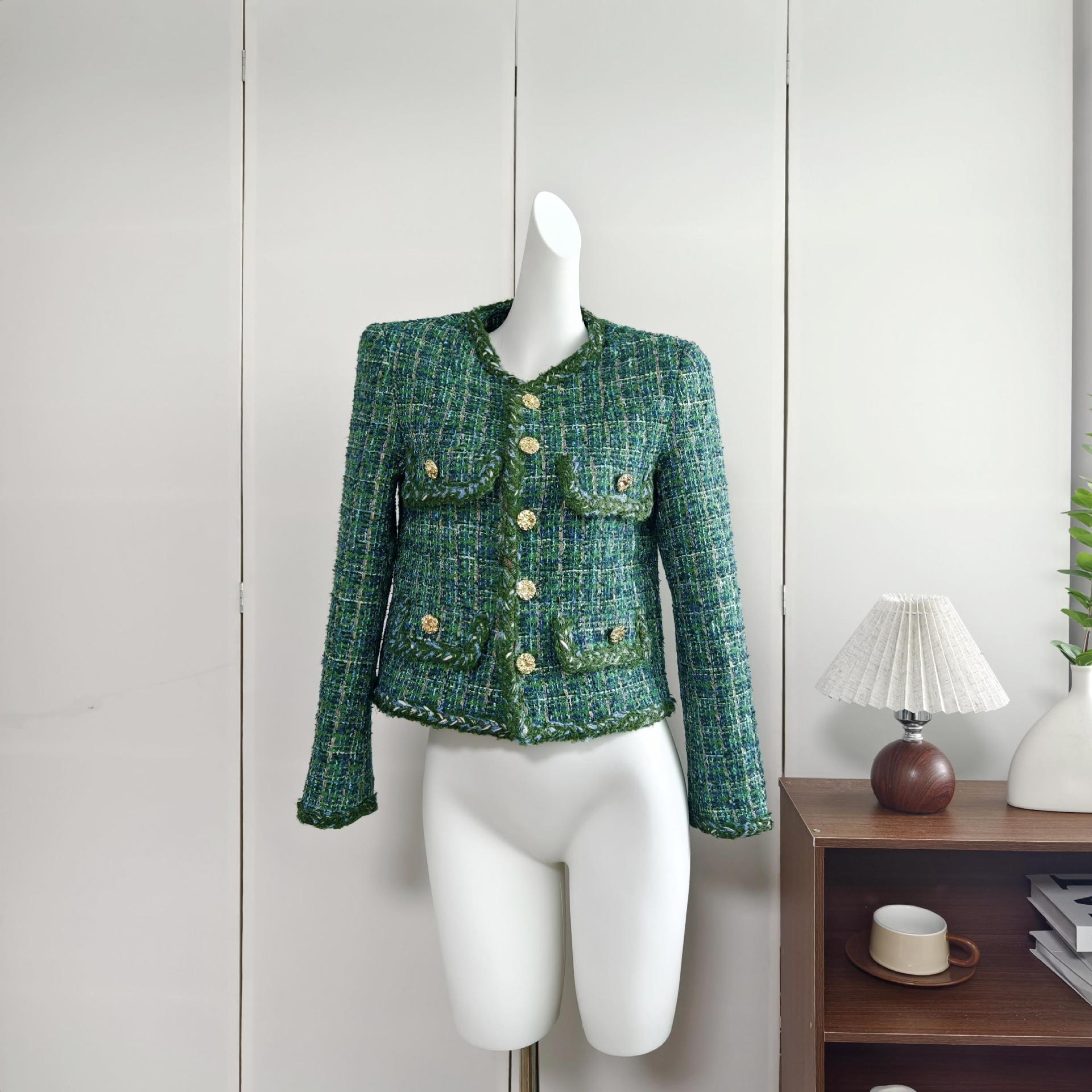 2026 Green Chanel-Style 2026 Autumn New Commuter Mature Style Age-Reducing Round Neck Women's Short Jacket